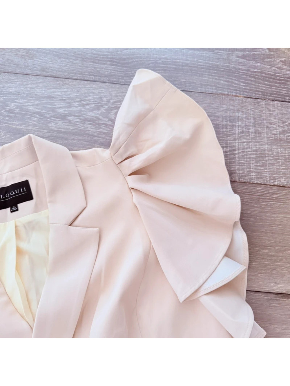 Eloquii cream short flutter short sleeve blazer - Picture 3 of 5